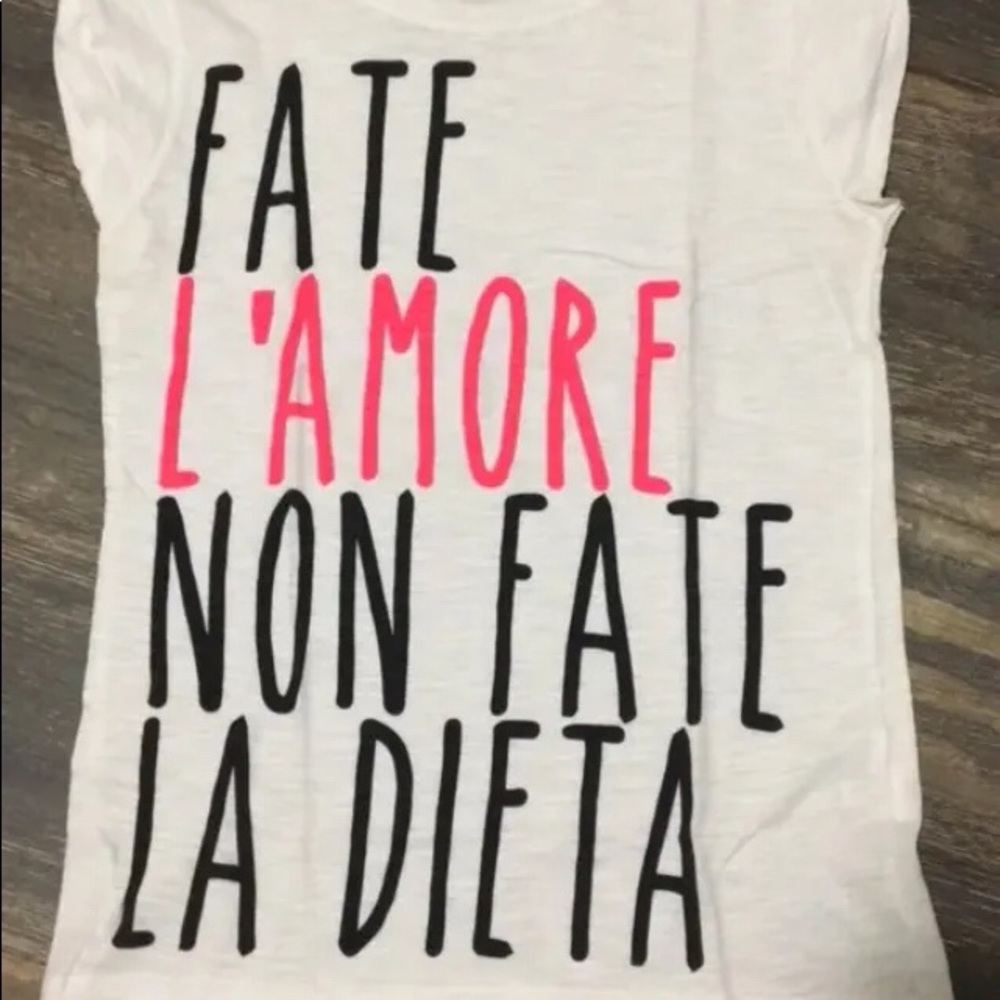 White graphic/Text T-shirt